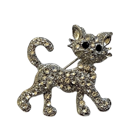 Jewelry - Silver Tone Rhinestone Cat Brooch